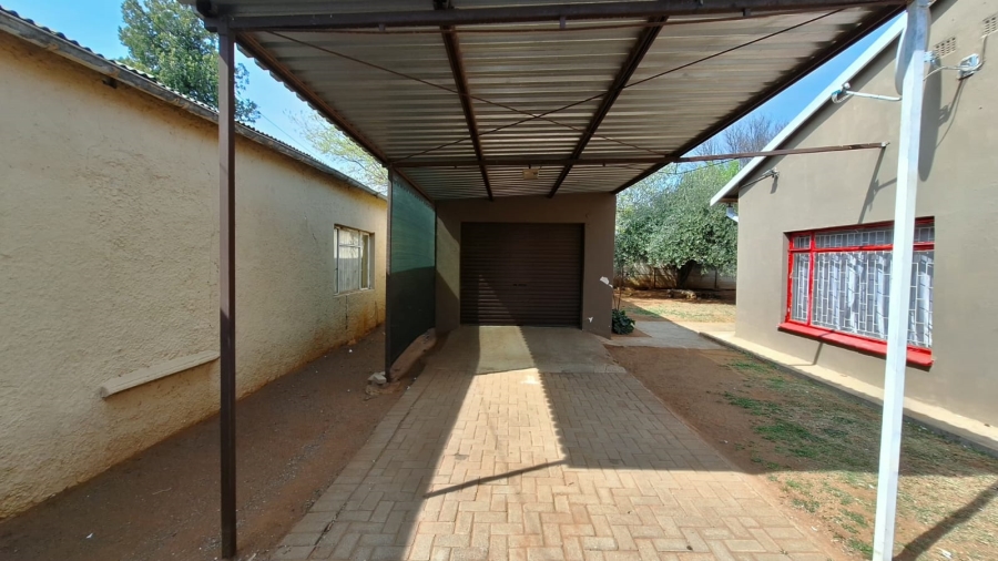 3 Bedroom Property for Sale in Petrusburg Free State